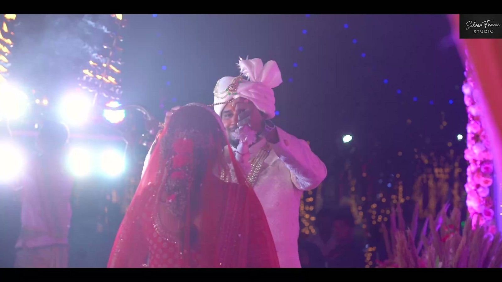 Sachin and Annu during their varmala under stage lights